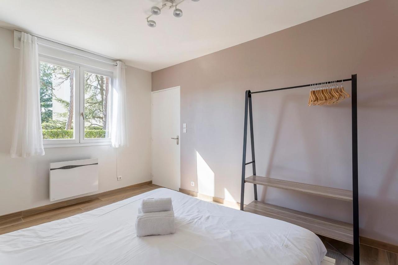 Suite Granges En Rez-De-Jardin Pour 4 Voyageurs Лион Экстерьер фото