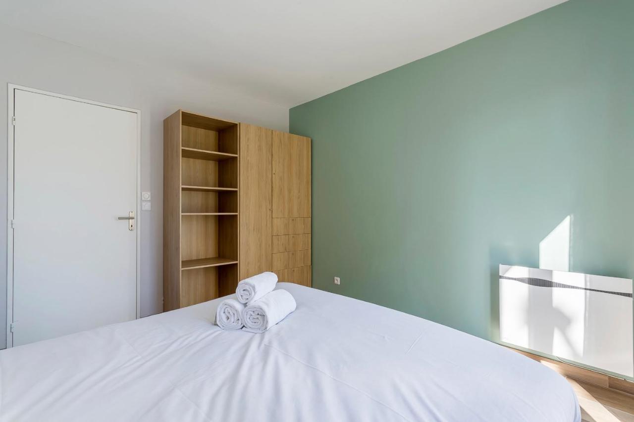Suite Granges En Rez-De-Jardin Pour 4 Voyageurs Лион Экстерьер фото