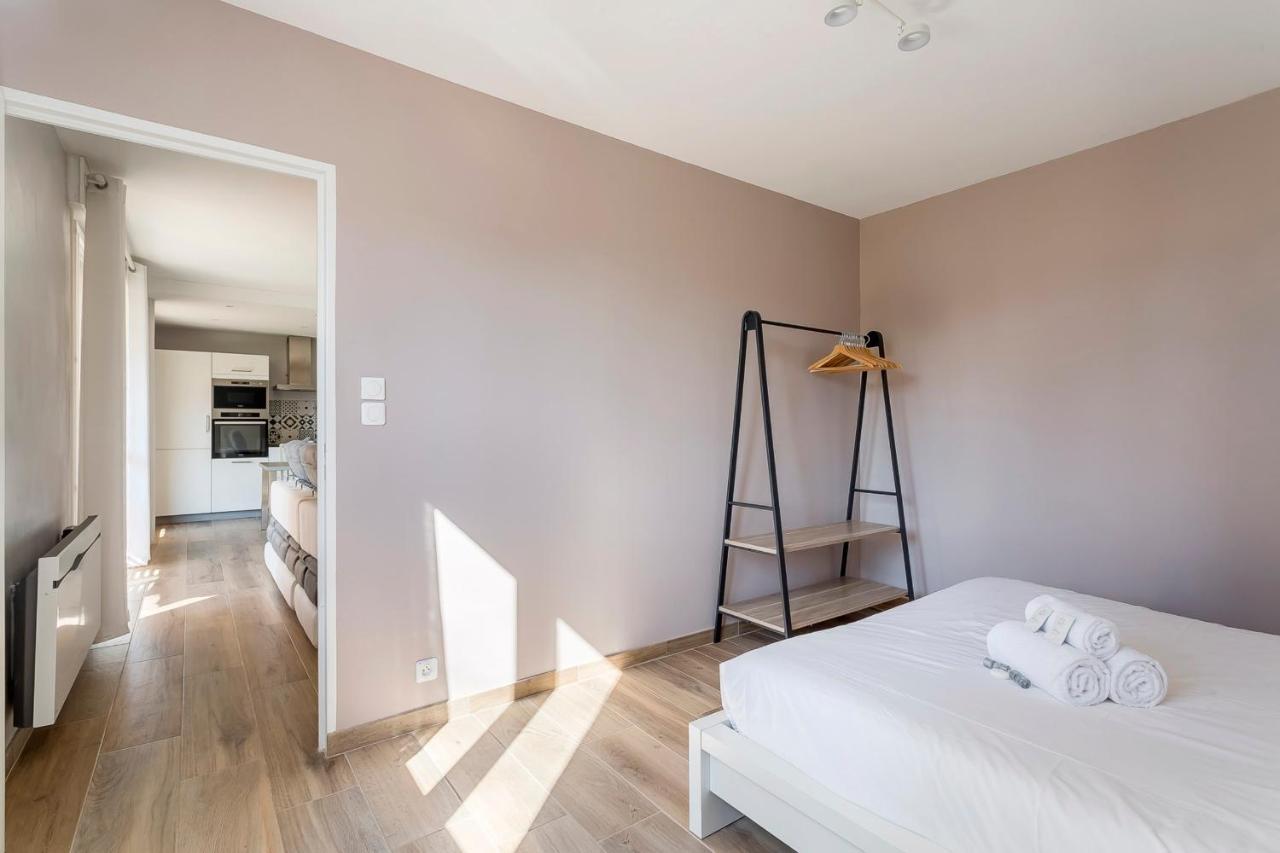 Suite Granges En Rez-De-Jardin Pour 4 Voyageurs Лион Экстерьер фото